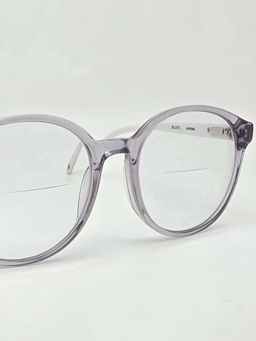 Bulova Surfside Crystal Clear White Eyeglasses Frame w/ Flexhinge and Case 51mm
